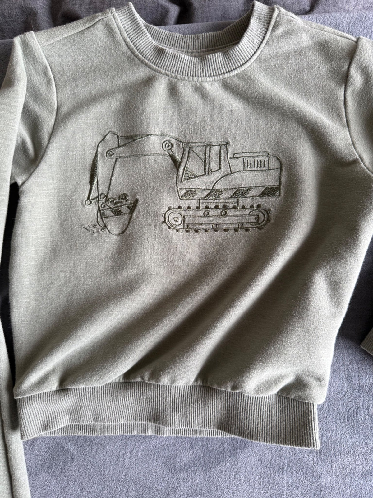 Green Construction Print Sweatsuit set, Crewneck and sweatpants, 3T, Kids 3T