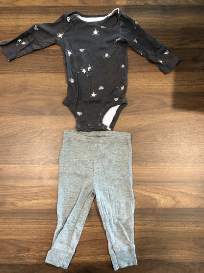 Carter's Penguin Themed Bundle, Long sleeve bodysuits and pants, 3 pieces, 6-9M, Kids 9 Month (6-9M)
