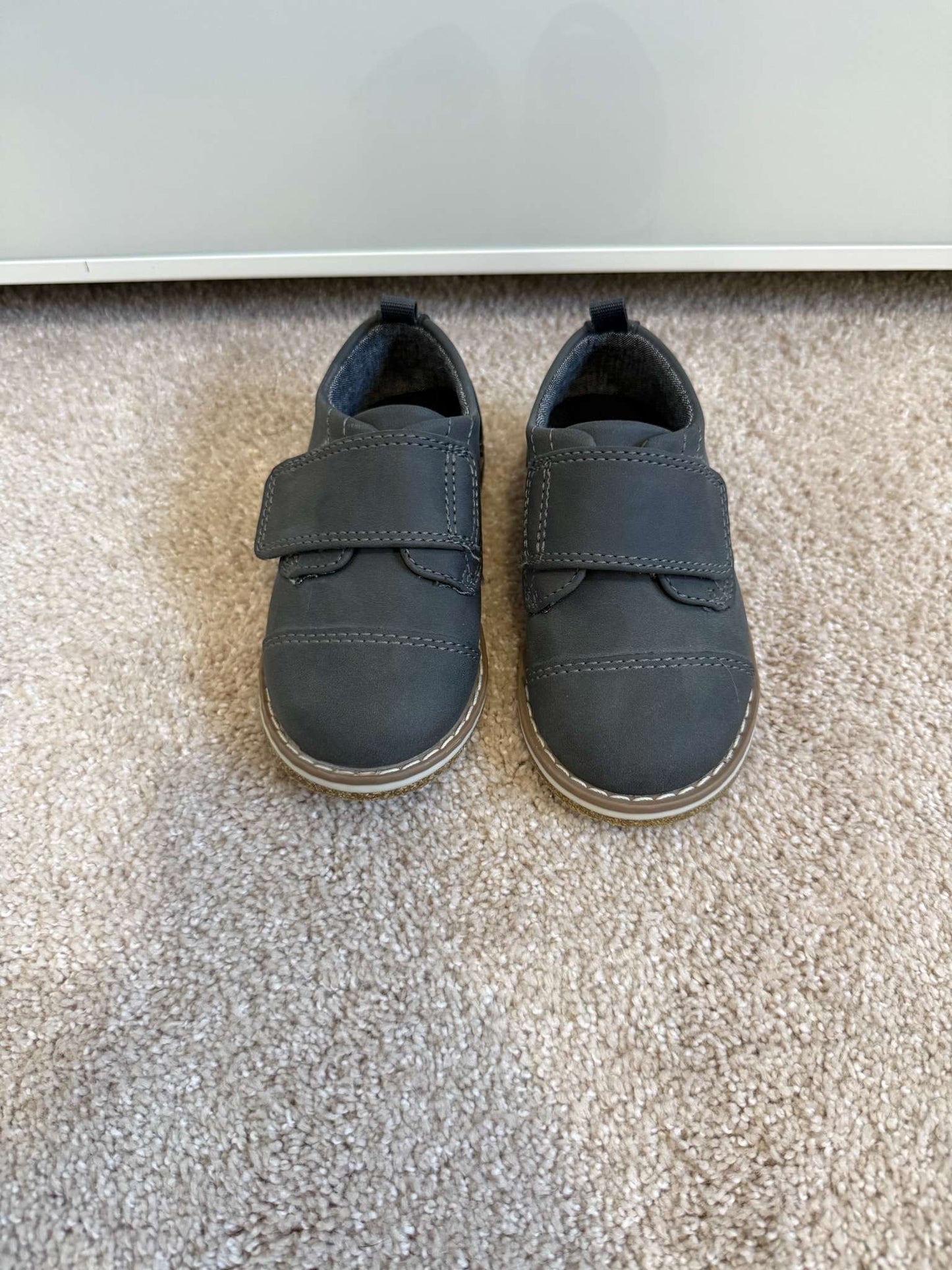 Cat & Jack Toddler Boy Suede Dress Shoes, Grey, Size 7, Shoes 7 (Walkers:12-24 mth)