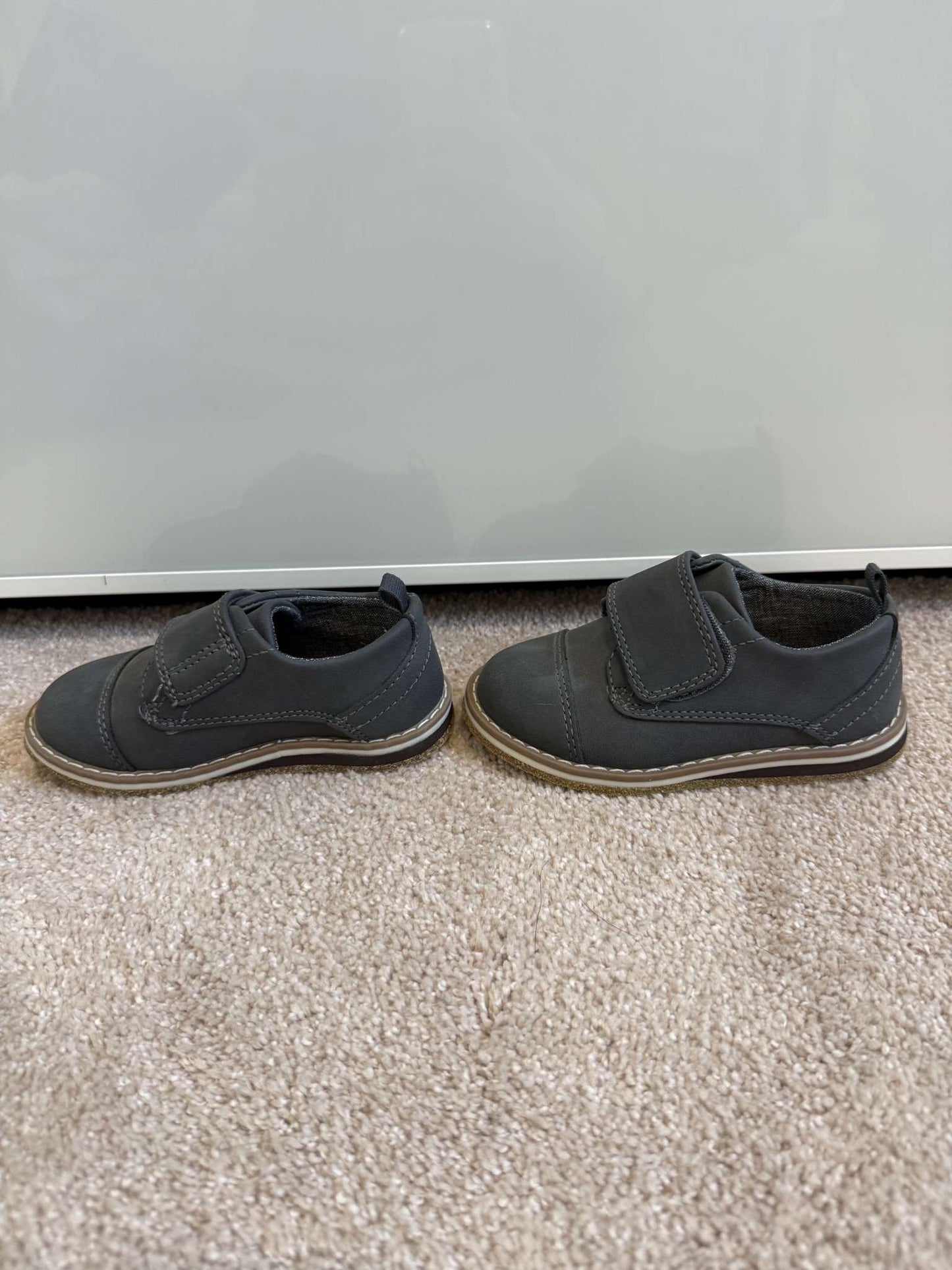 Cat & Jack Toddler Boy Suede Dress Shoes, Grey, Size 7, Shoes 7 (Walkers:12-24 mth)