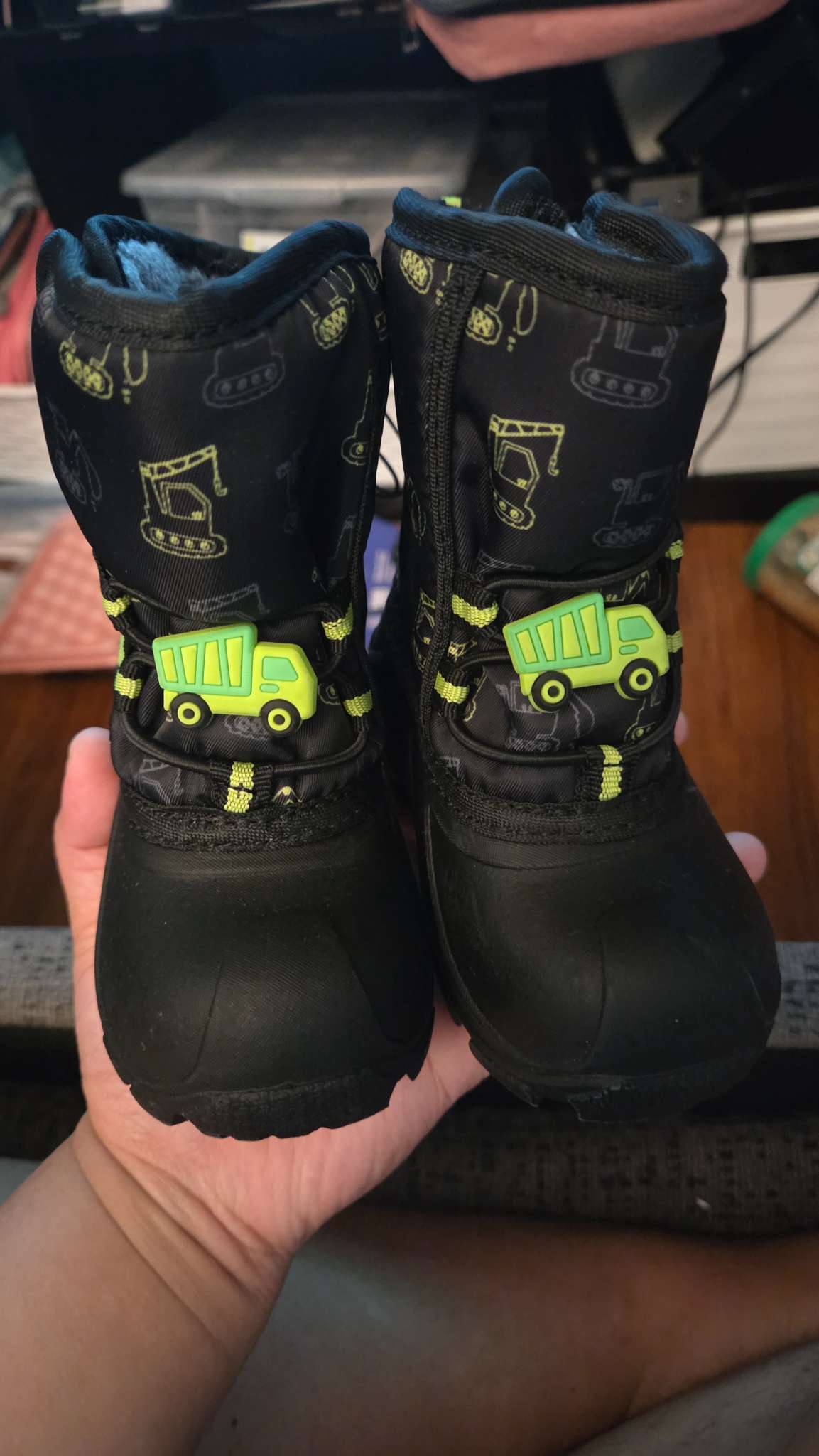 George Winter Boots SIZE 5, Shoes 5 (Walkers:12-24 mth)