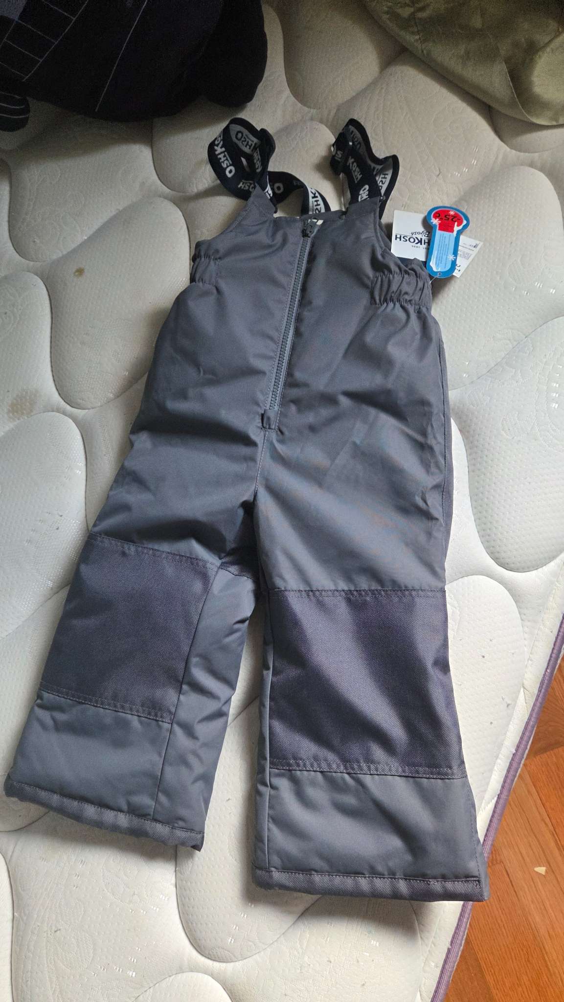 BRAND NEW Snowpants, Kids 3T