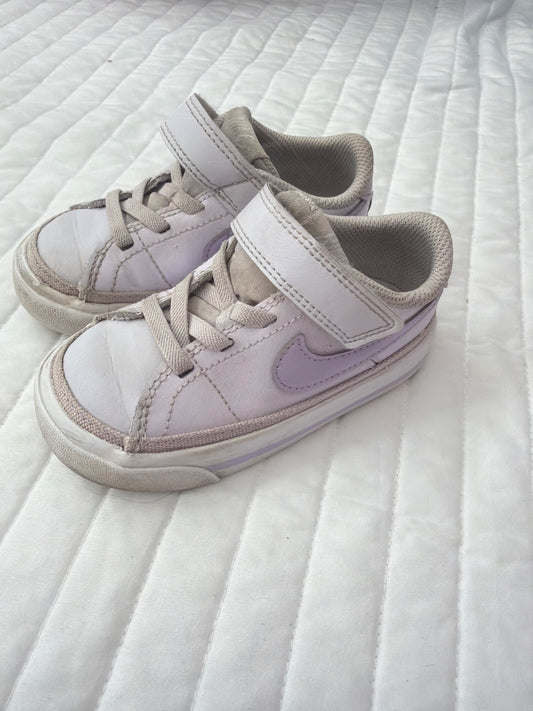Nike toddler shoes , Shoes 7 (Walkers:12-24 mth)