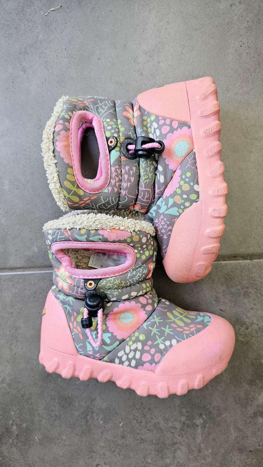 Bogs Kids Pink Floral Boots - size 6, Shoes 6 (Walkers:12-24 mth)