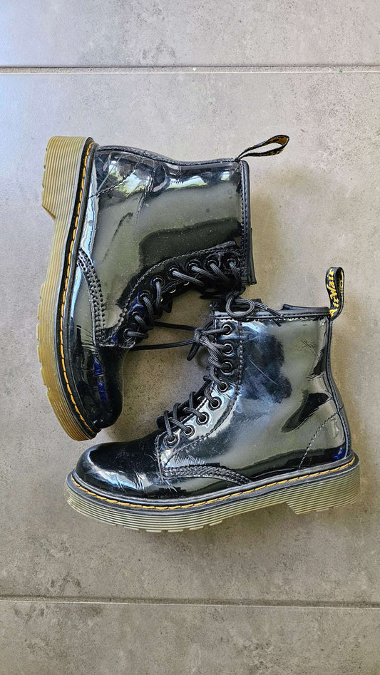 Dr. Martens Kids Black Patent Boots – (Size 1), Shoes 1 (Kids:4-8yr)