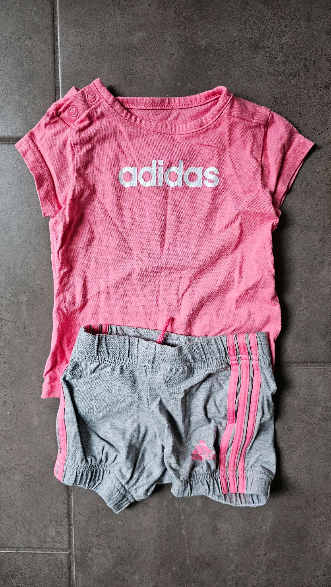 Adidas Pink T-Shirt & Grey Shorts Set – (3 Months), Kids 3 Month (0-3M)