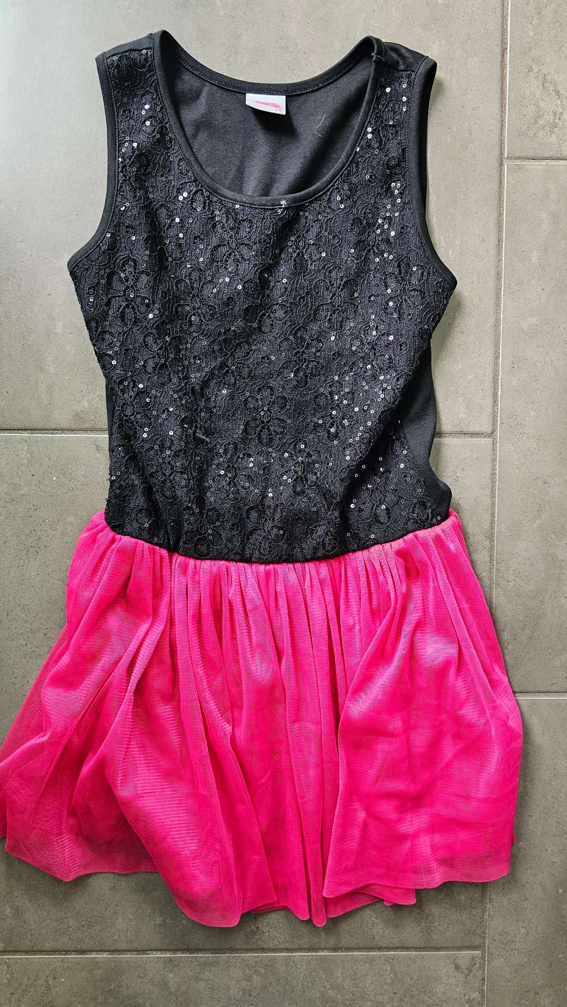 Daji Black Sequin & Hot Pink Tulle Dress – (Size 10), Kids 10