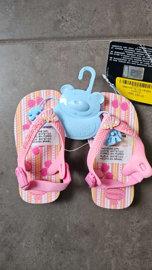 Havaianas Baby Pink Sandals – New with Tags (Size 4 / BR 20), Shoes 4 (Baby: 0-12 mth)