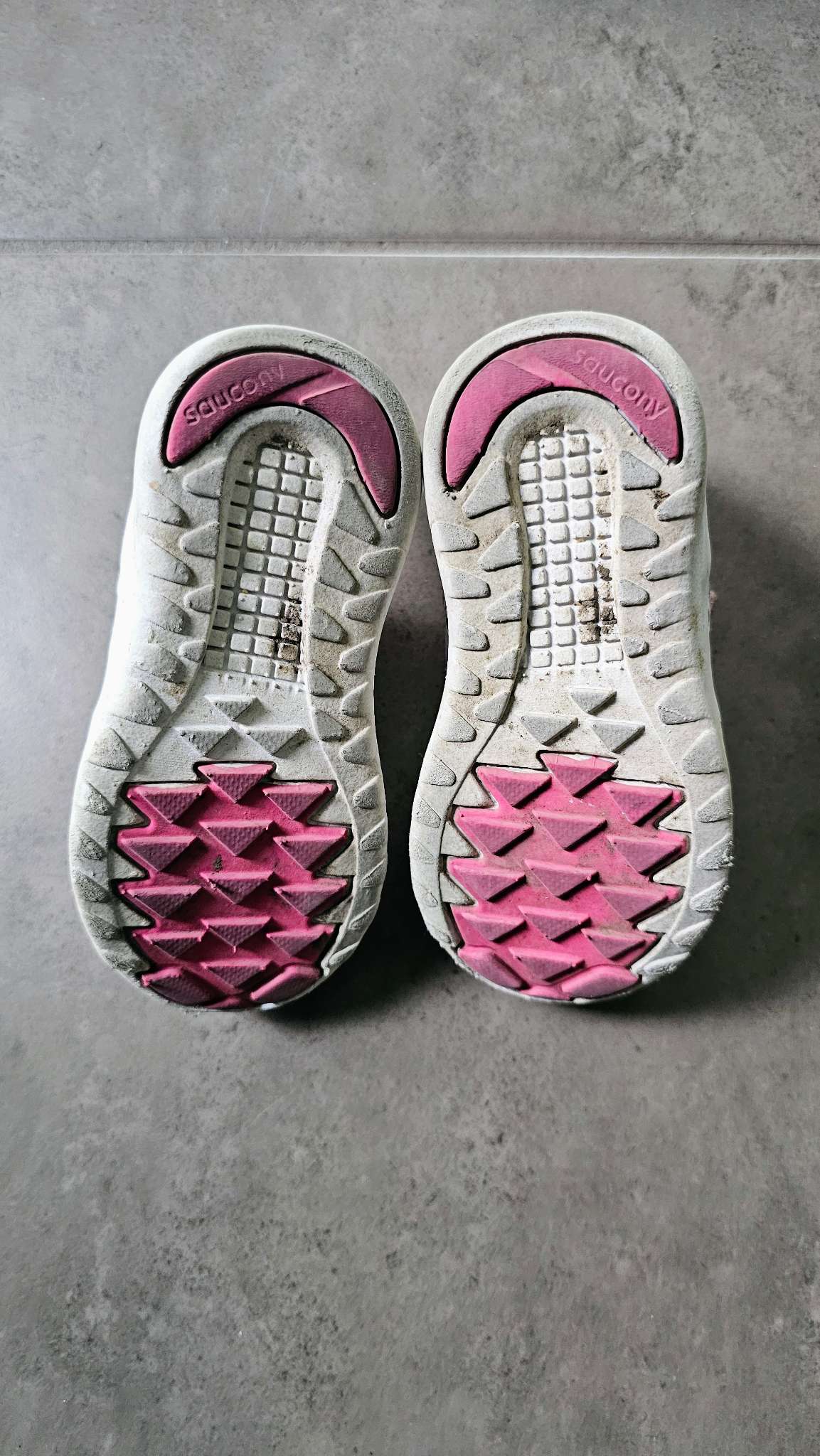 Saucony Jazz Pink Velcro Sneakers (Size 7), Shoes 7 (Walkers:12-24 mth)