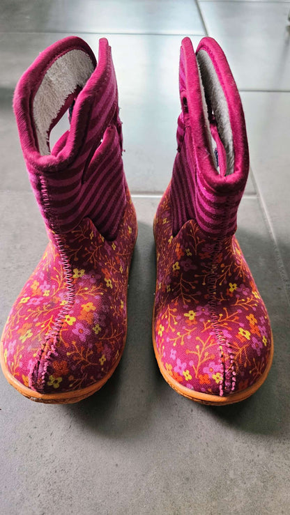 Bogs Floral Neoprene Rain Boots (Size 9), Shoes 9 (Toddler:2-4yr)