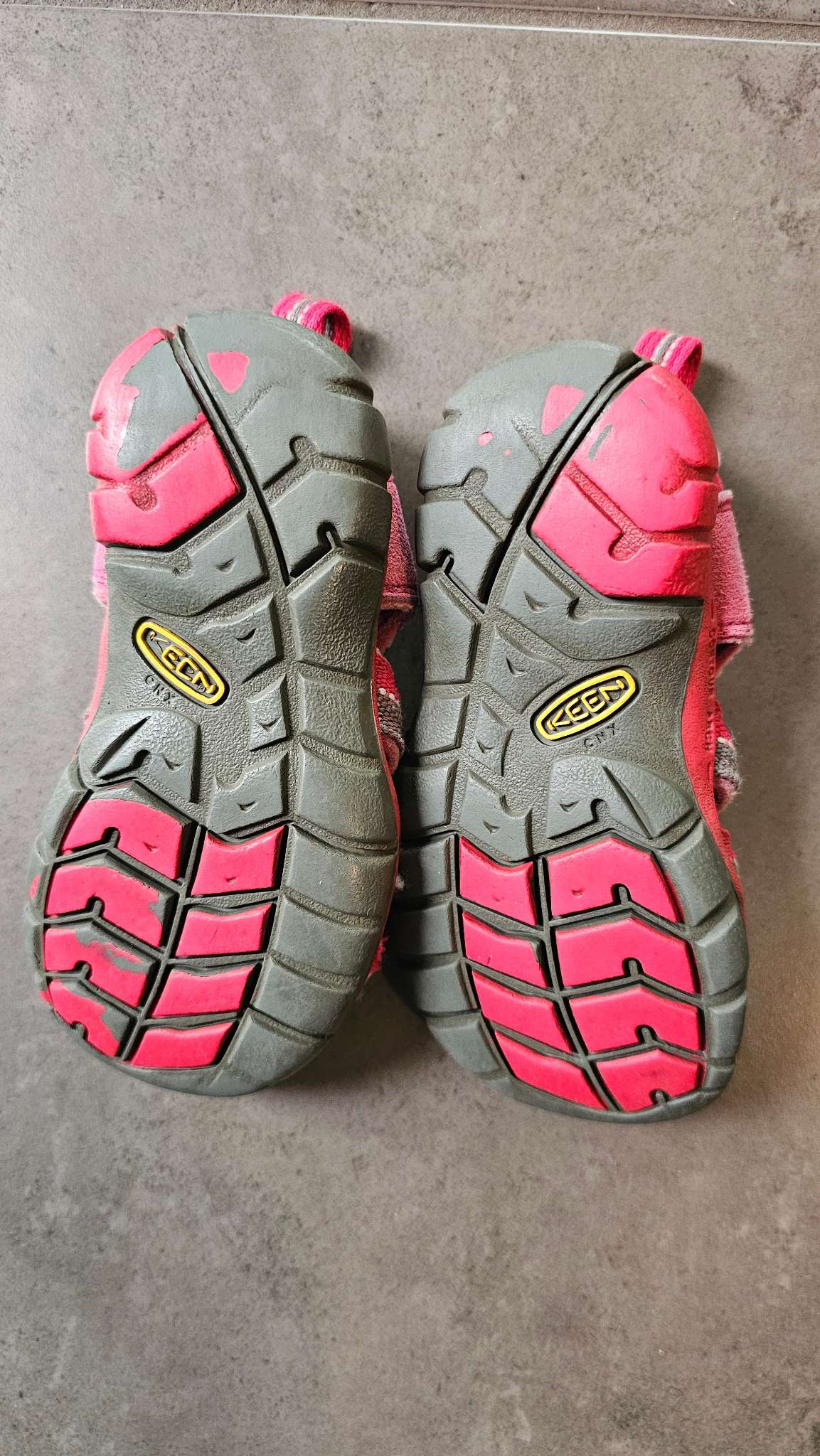 Keen Pink Closed-Toe Sandals (Size 9), Shoes 9 (Toddler:2-4yr)