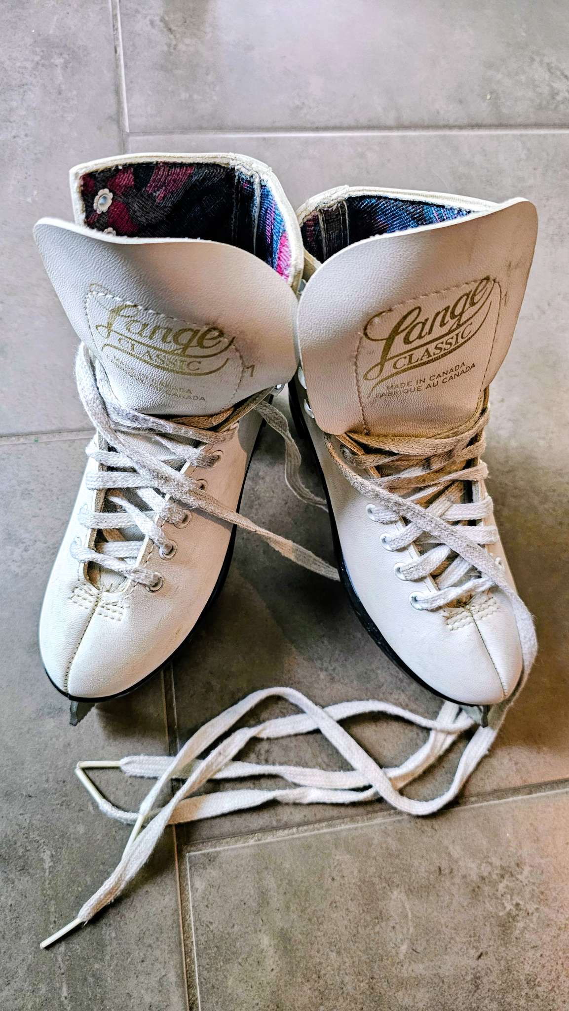 Lange Classic Figure Skates (Size 3), Shoes 3 (Baby: 0-12 mth)