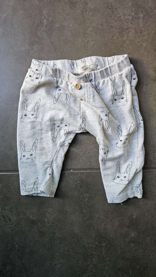 Jessica Simpson Bunny Print Pants (3–6 Months), Kids 3 Month (0-3M)