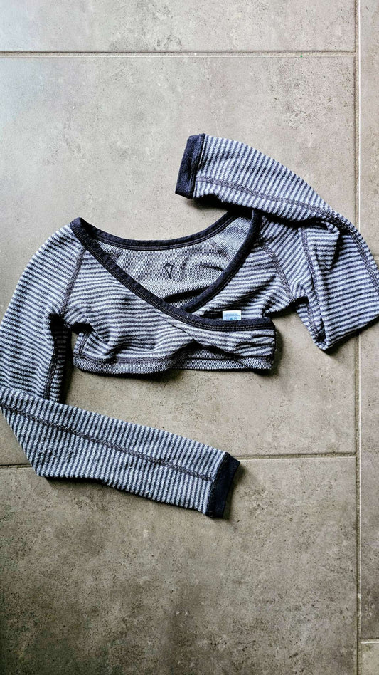 Iviva Girls Striped Cross-Back Crop Top - size 5, Kids 5/5T