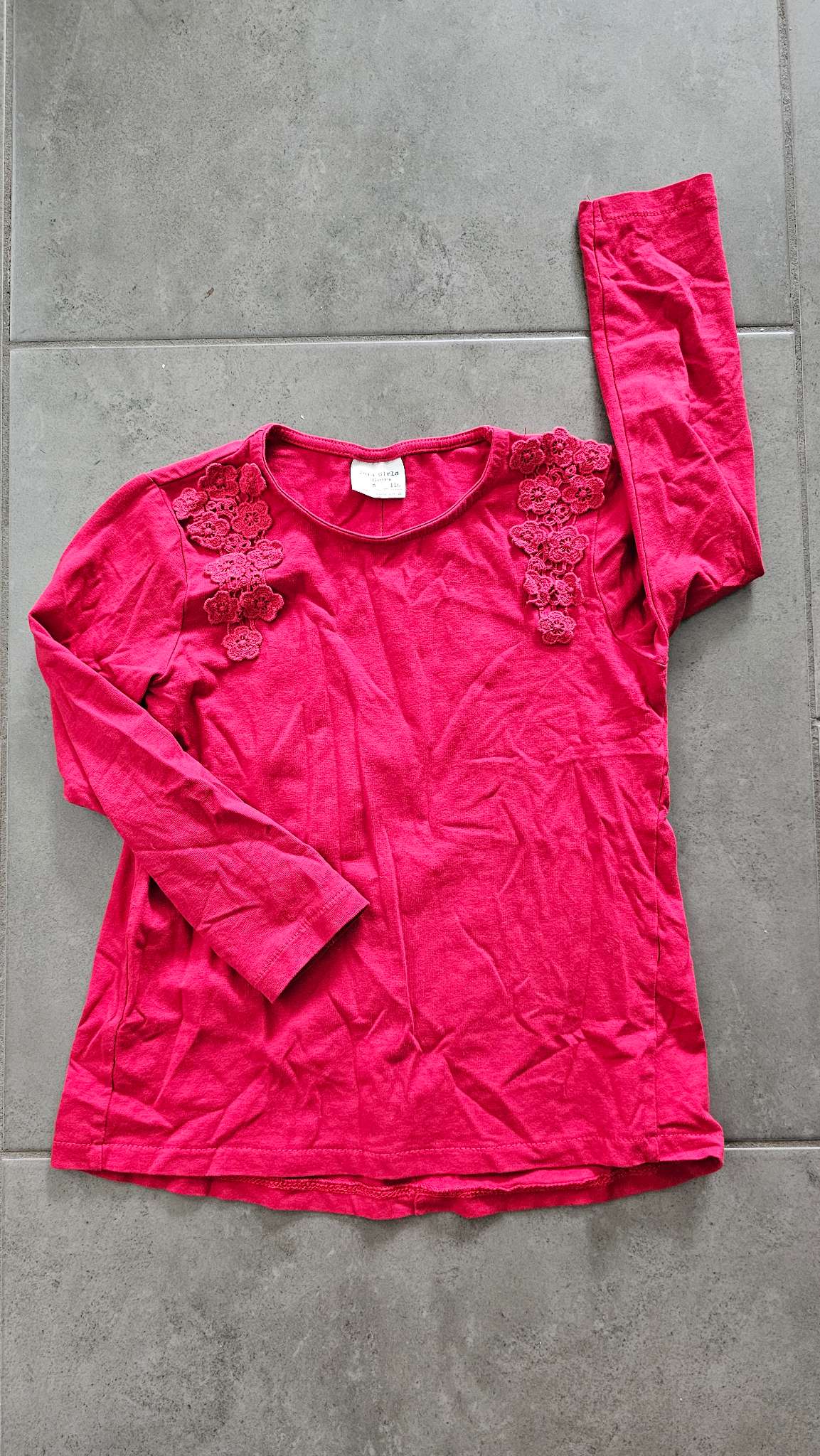 Zara Girls Red Long Sleeve Shirt – size 5, Kids 5/5T