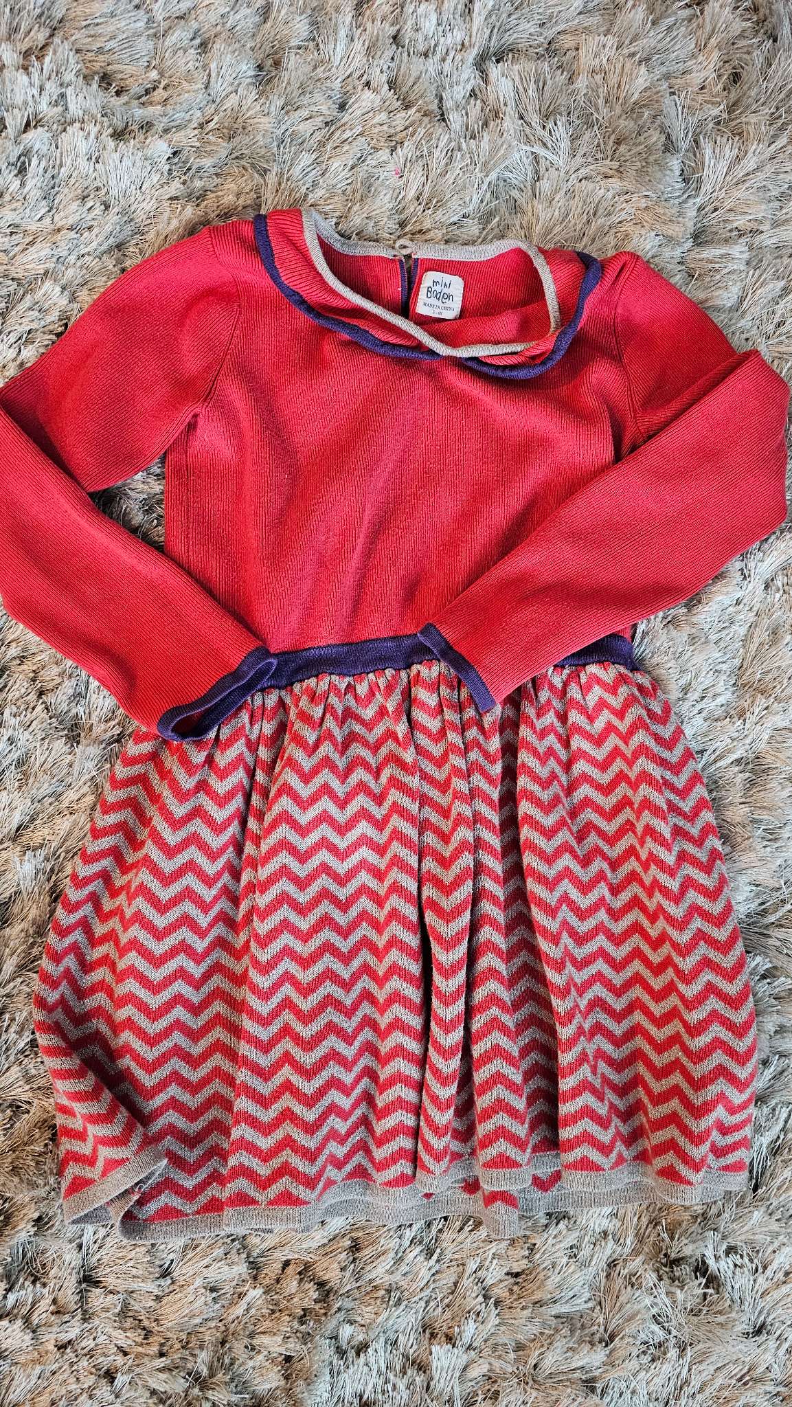 Mini Boden Girls Red Chevron Knit Dress - size 5, Kids 5/5T