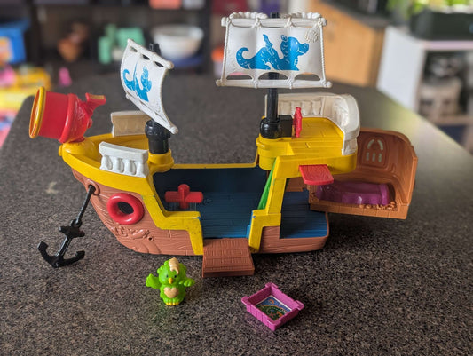 Little people pirate ship