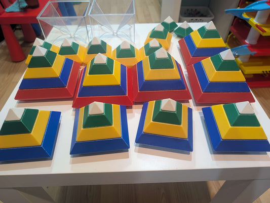 Stacking pyramid blocks