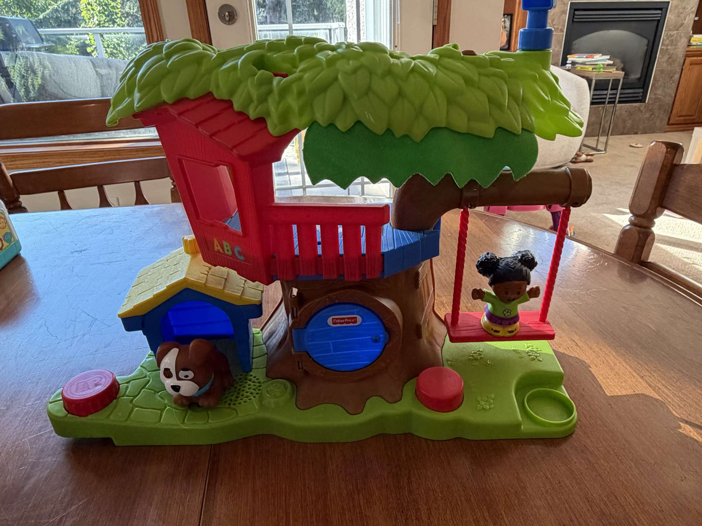 Fisher-Price Little People Swing & Share Treehouse