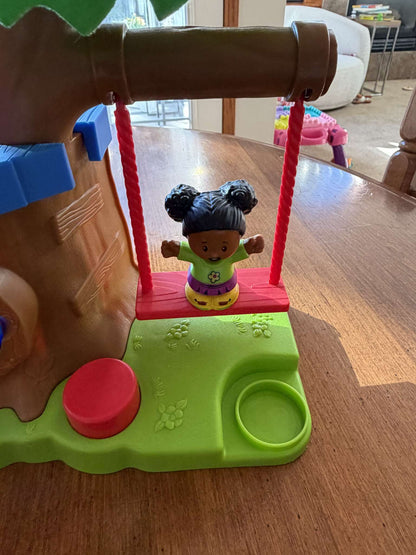 Fisher-Price Little People Swing & Share Treehouse