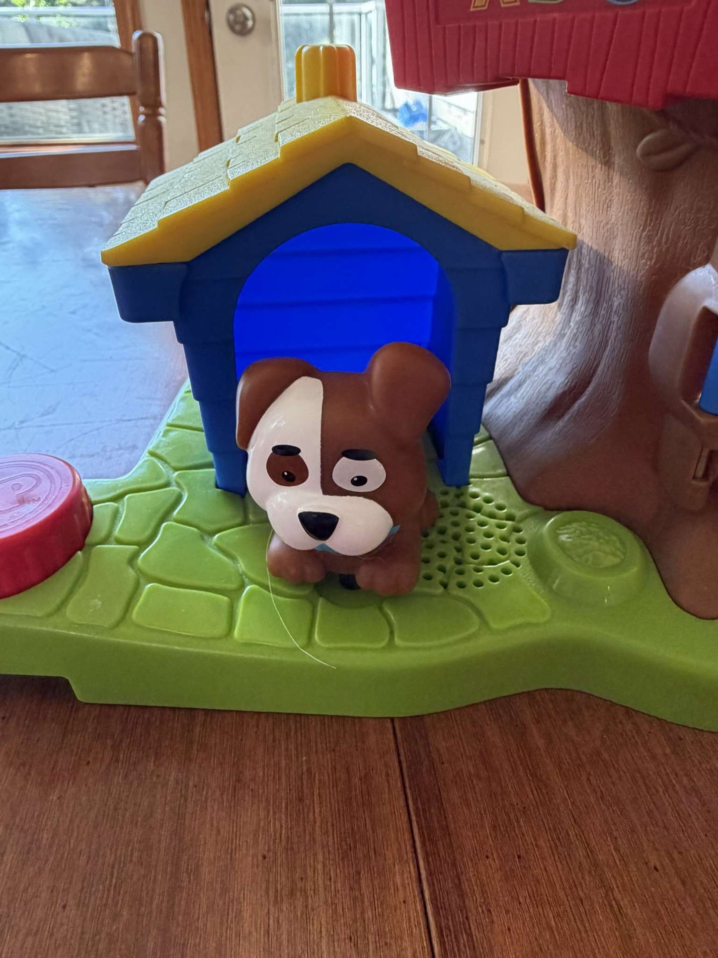 Fisher-Price Little People Swing & Share Treehouse