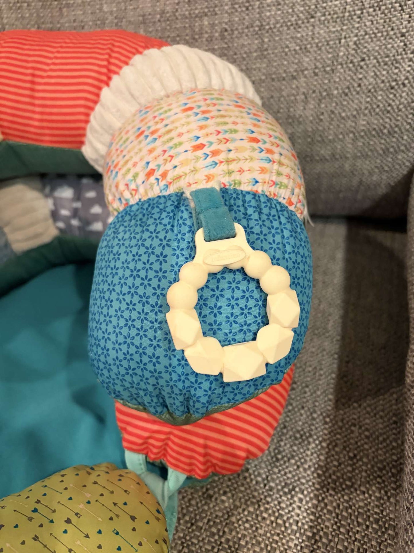 Infantino Prop-A-Pillar Tummy Time & Seated Support