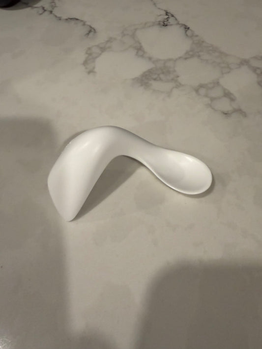 Kizingo - Toddler Spoon, Left Handed, White