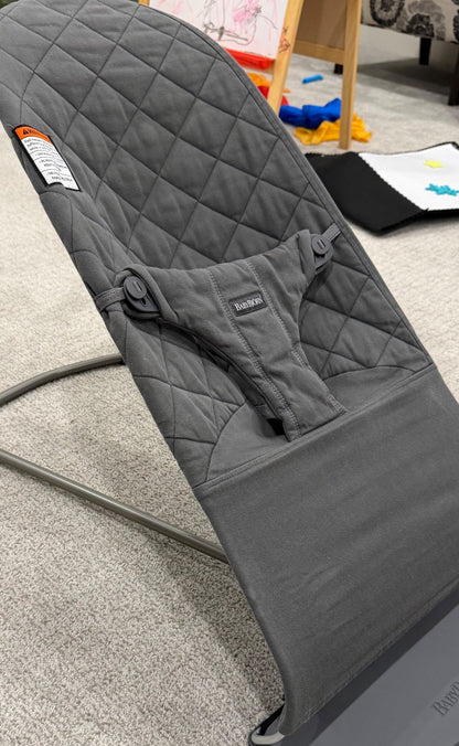 Babybjorn Bouncer Bliss Dark Grey Frame Classic Quilt Cotton Anthracite