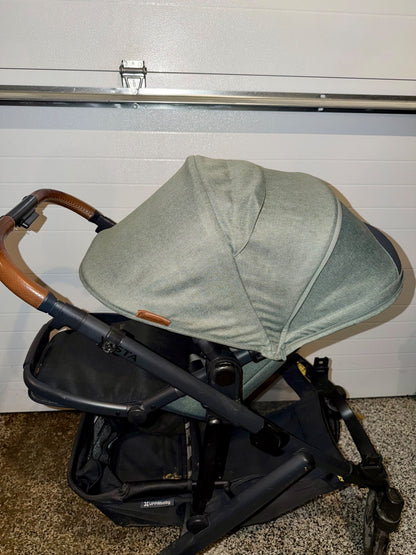 Uppa Baby Vista v2 Stroller in Gwen