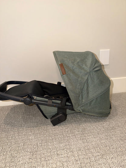 Uppa baby rumble seat with lower adapters for vista v2