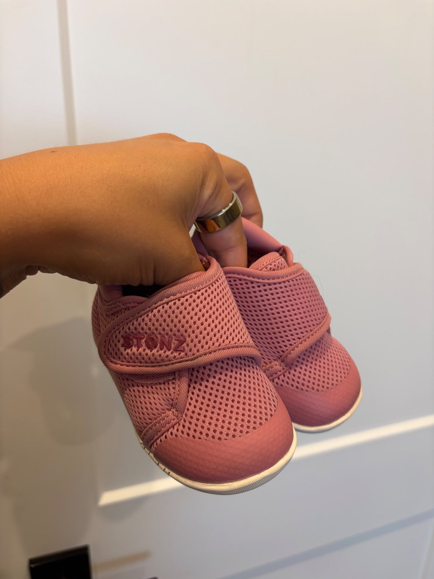 STONZ 12-18M, pink , Shoes 4.5 (Walkers:12-24 mth)