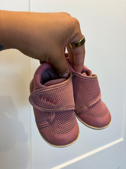STONZ 18-24M, Pink , Shoes 5.5 (Walkers:12-24 mth)