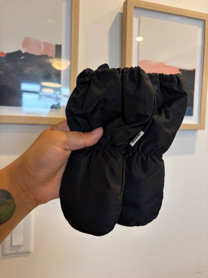 Kombi black infant mitts, slip on, no thumb , Kids 12 Month (9-12M)