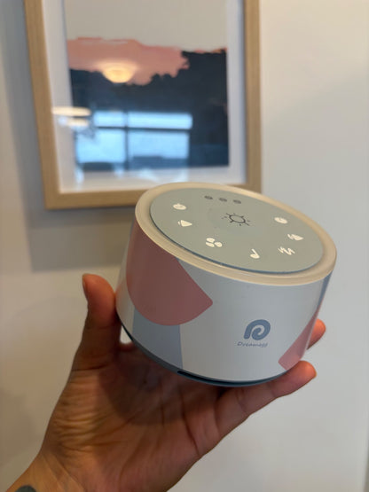 DreamEgg sound machine + light