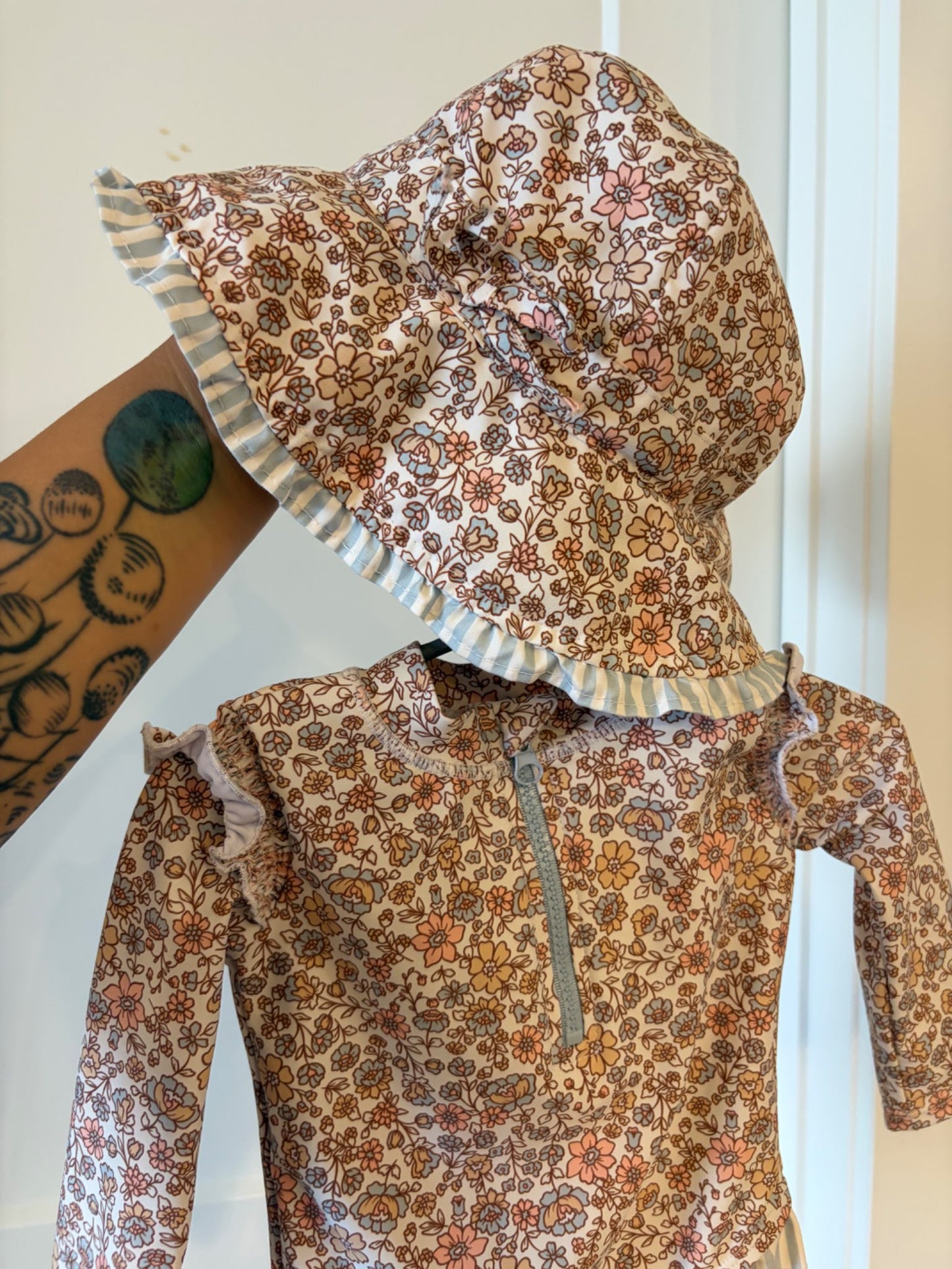 Long sleeve floral swim suit with matching sun hat, 12-18M, Kids 18 Month (12-18M)