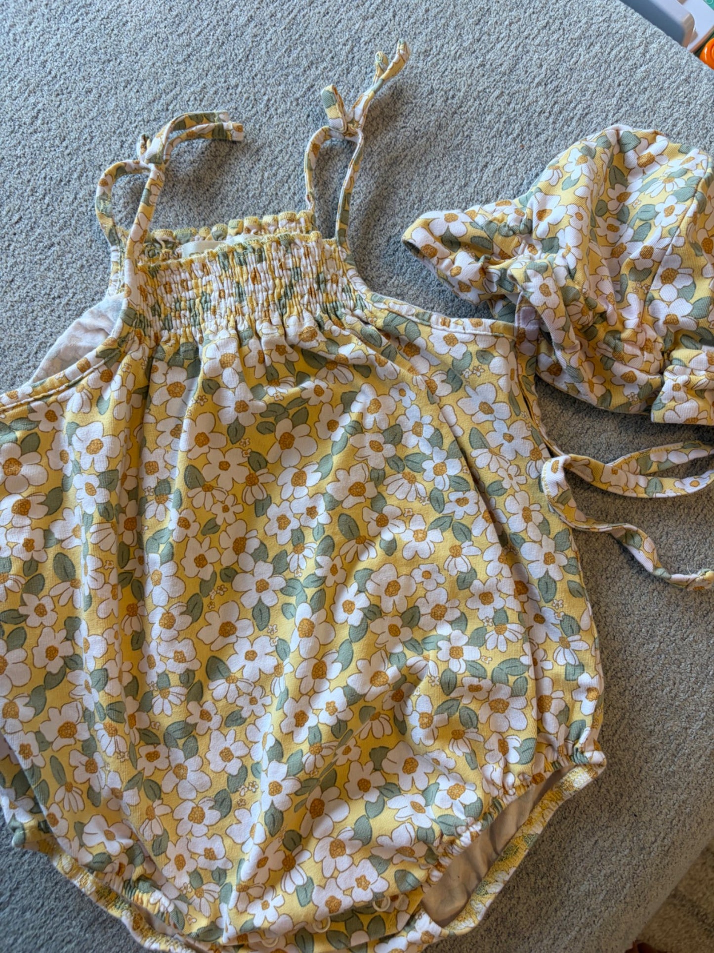 baby gap, floral one piece w\ matching hat, 12M , Kids 18 Month (12-18M)