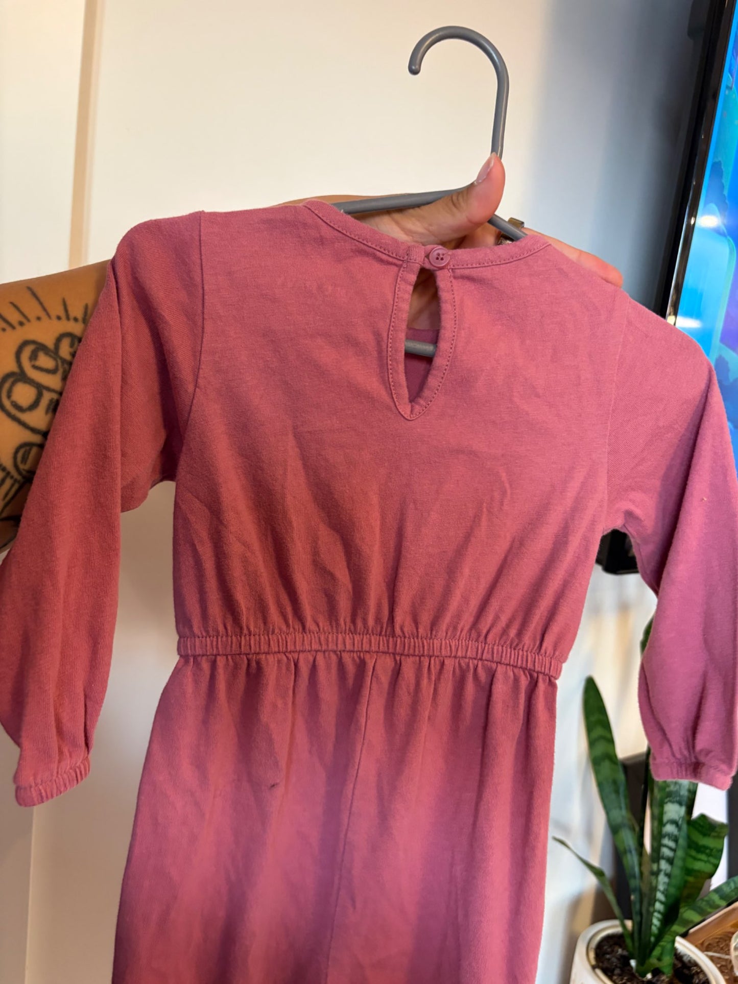 Old Navy Pink romper , Kids 18 Month (12-18M)