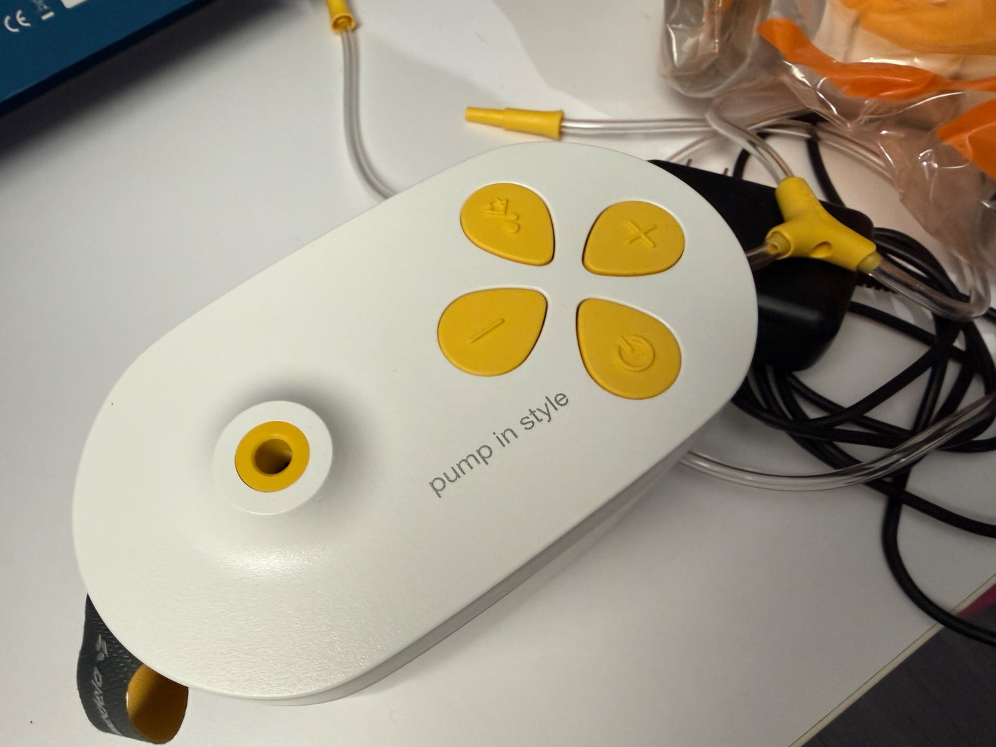 Medela pump in style