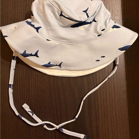 Petit Lem White and Blue Shark Print Hat