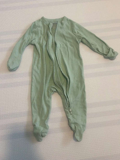 Old Navy Footie, Kids 9 Month (6-9M)