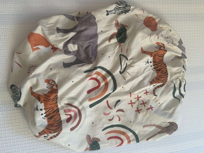 Snuggle Me Lounger with covers