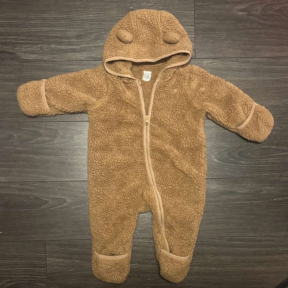 Baby Gab fuzzy bear onesie, Kids 6 Month (3-6M)