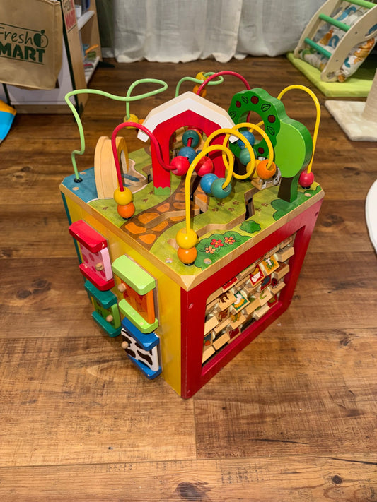 Wooden Farm Block