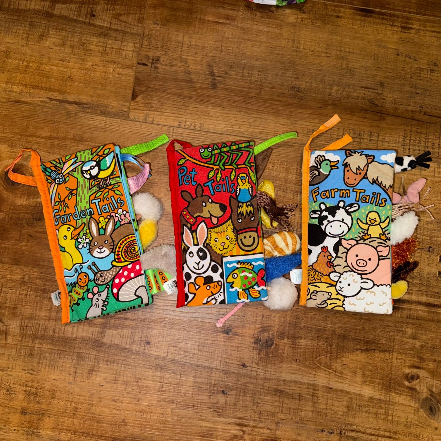 Jellycat Tails Book Bundle