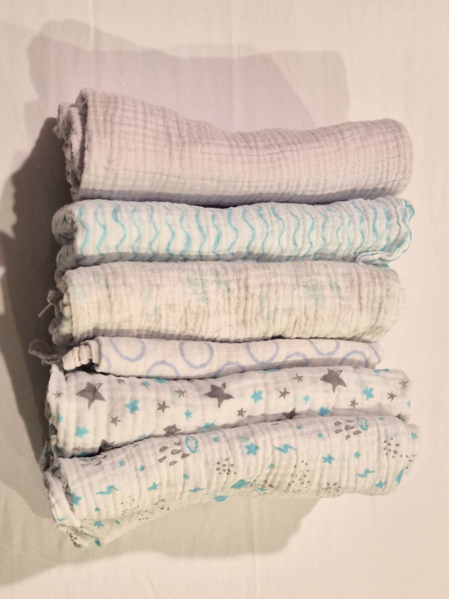 Bundle of 6 muslin blankets