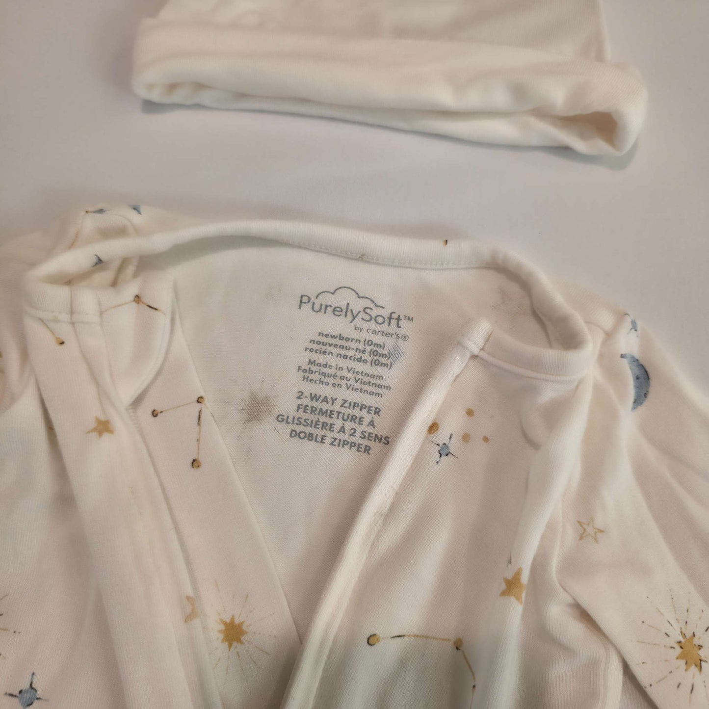 NB stars Carter's purley soft 2-Way Zip Sleeper and hat, Kids Newborn