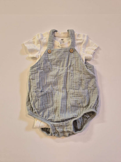 2-4M Light dusty blue 2-piece set romper and body suit, Kids 6 Month (3-6M)
