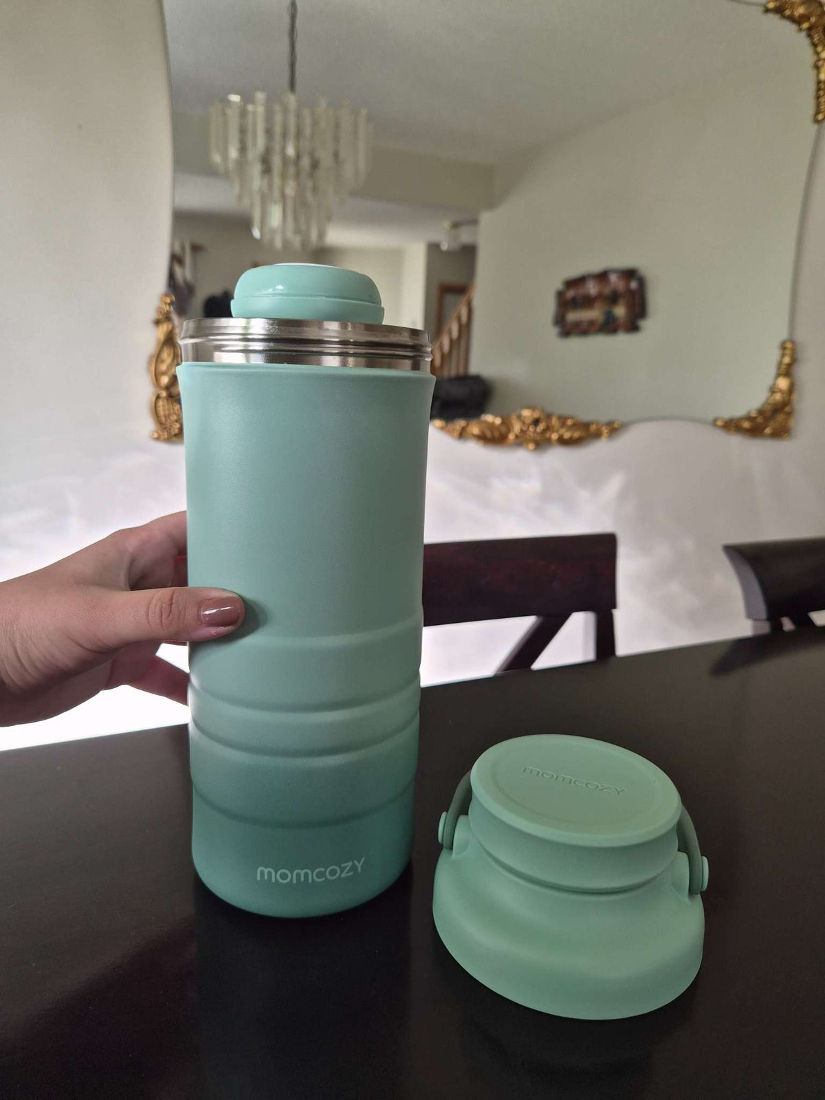 MomCozy 22oz travel bottle cooler