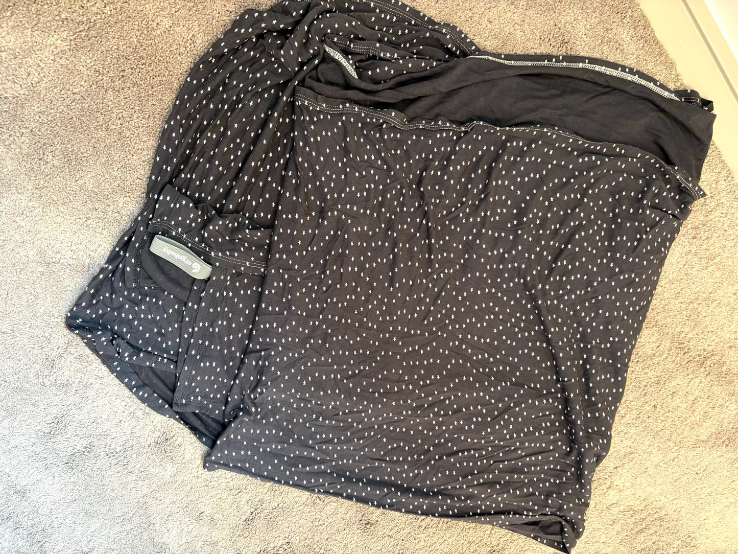 Ergobaby Aura Baby Wrap Carrier (grey stars)