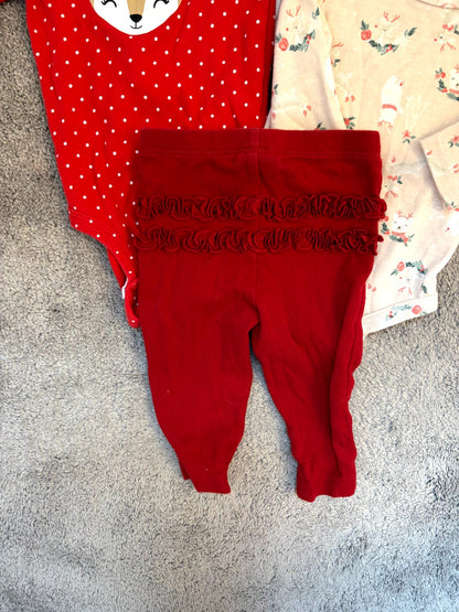 Christmas outfit bundle - 4 onesie, 1 legging (6 months), Kids 6 Month (3-6M)